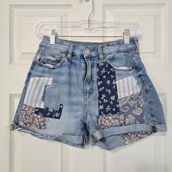 American Eagle 2 Patchwork Denim Shorts Light Wash Boho High Waisted Distressed - Picture 1 of 5